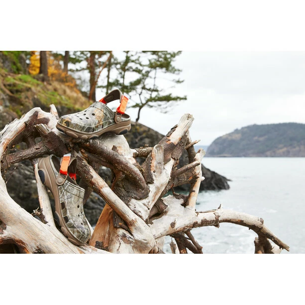 Crocs Classic All Terrain Realtree Edge Clogs walnut 4 Crocs Classic All Terrain Realtree Edge Clogs walnut - Image 2