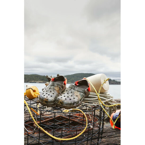 Crocs Classic All Terrain Realtree Edge Clogs walnut 8 Crocs Classic All Terrain Realtree Edge Clogs walnut - Image 6