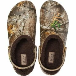 Crocs Classic Lined Realtree Edge Clogs chocolate/chocolate -Cheap Casual Sandals Store crocs classic lined realtree edge clogs chocolate chocolate 6